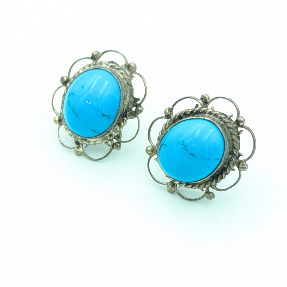 Vintage 925 sterling silver turquoise stud earrings